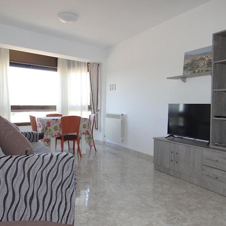 Manresa Apartamentos Turisticos מראה חיצוני תמונה
