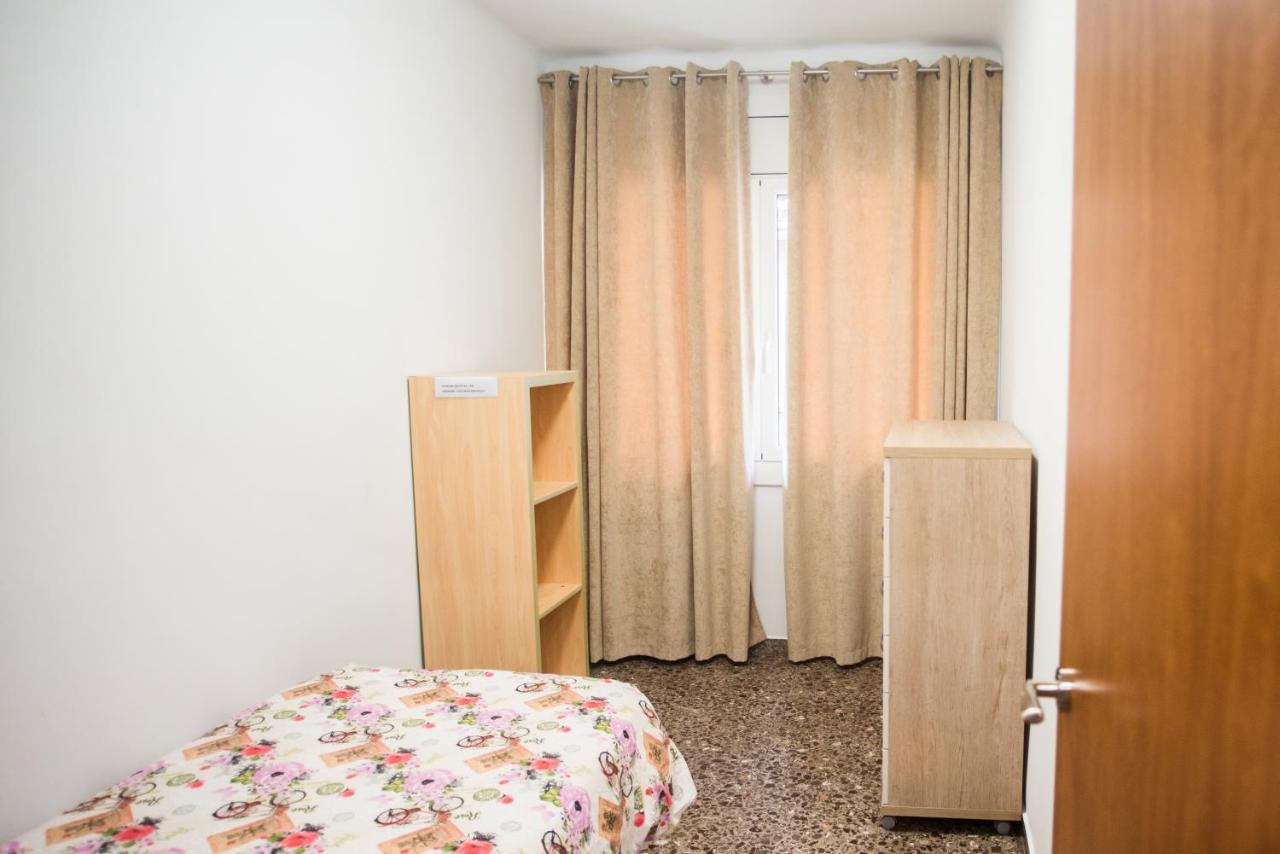 Manresa Apartamentos Turisticos מראה חיצוני תמונה