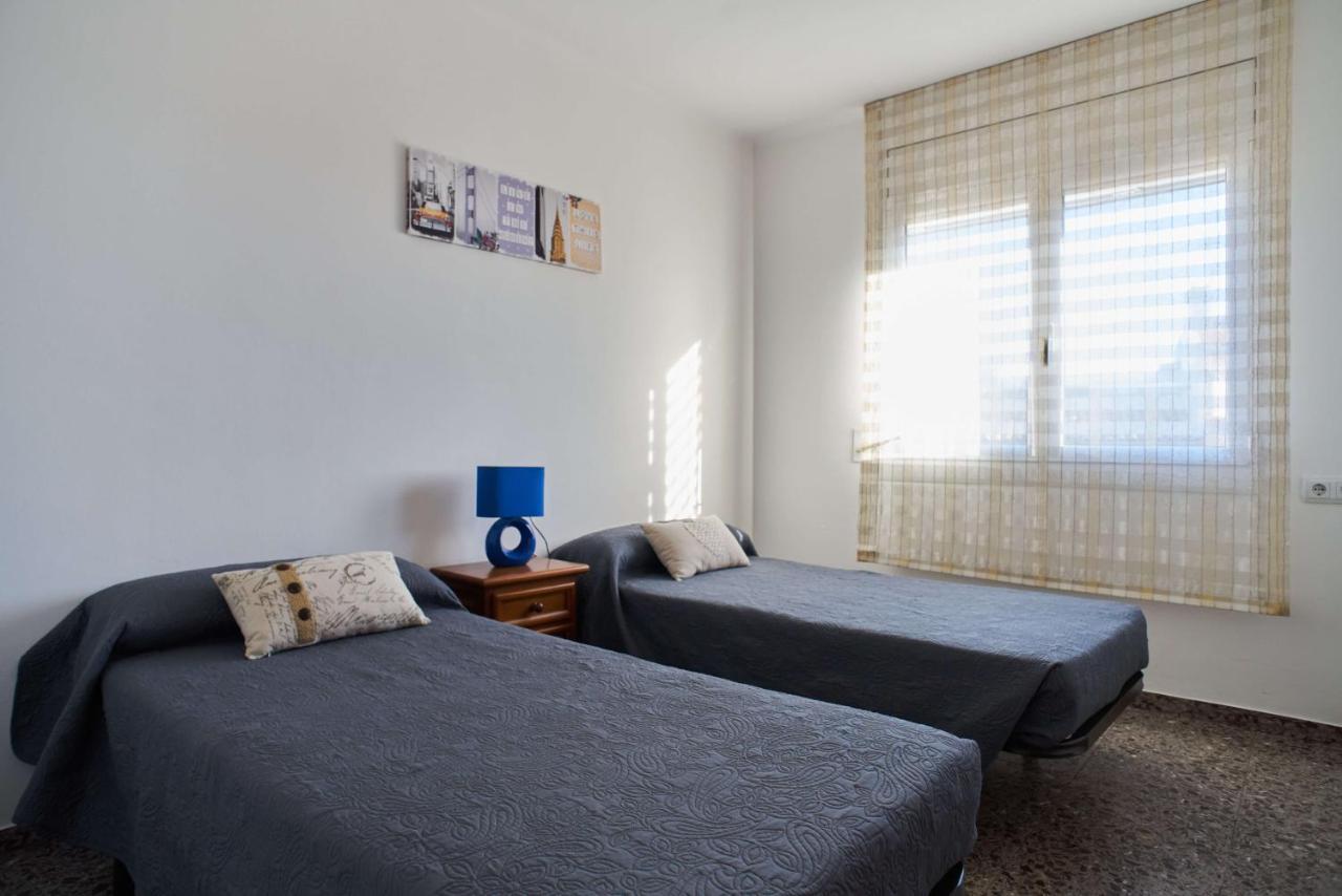 Manresa Apartamentos Turisticos מראה חיצוני תמונה